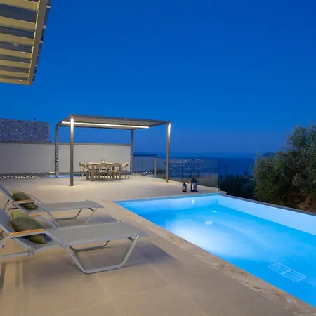 Brand New High-end Luna Villa