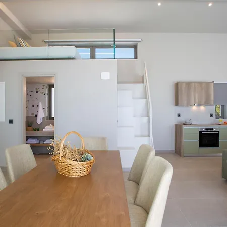Villa Brand New High-end Luna *