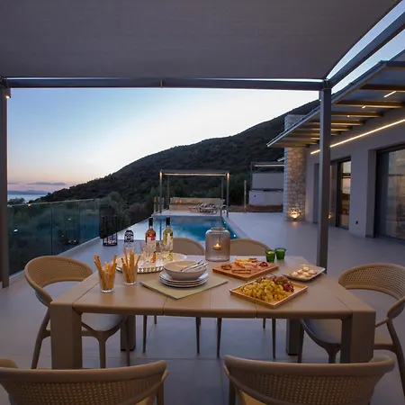 Brand New High-end Luna Villa Szívota